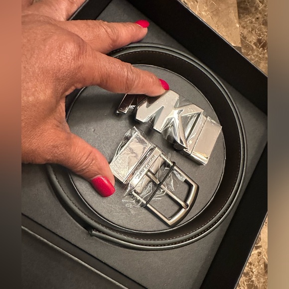 NIB MICHAEL KORS 4-In-1 Logo Belt Box Set - Picture 5 of 5